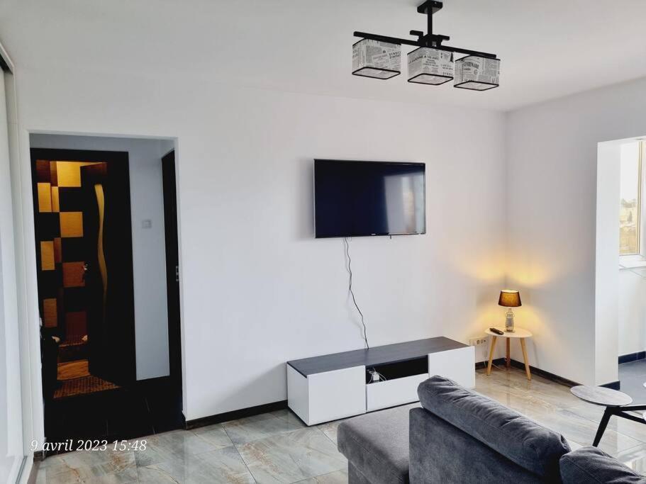 Le Nid D'Adam Zarnesti Exterior foto